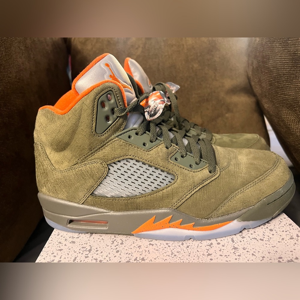 Jordan 5 retro Olive